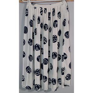 Haberdasbery 14 White Geometric Vintage Pleated Lightweight Flowy Occasion Skirt